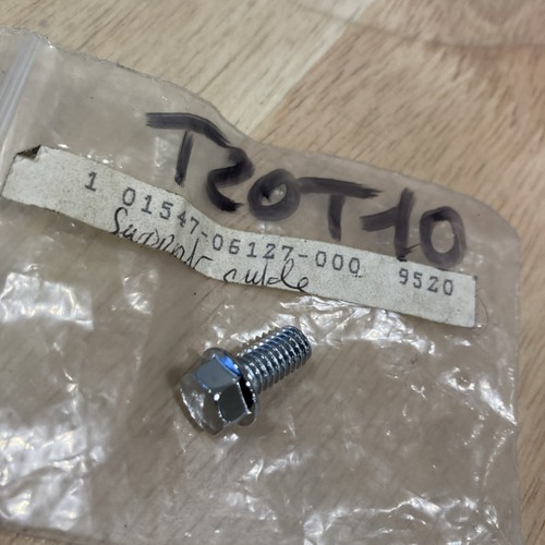 Suzuki 01547 06127 tank fixing - 01547-06127,