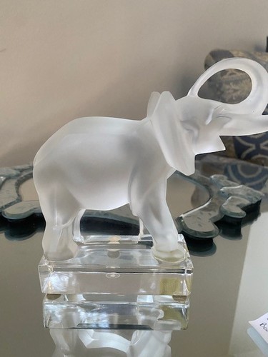 Lalique glass elephant - lalique, pair