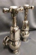 NICKEL GLOBE TAPS HEAVYWEIGHT