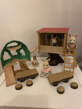 SYLVANIAN FAMILIES BABY TREE HOUSE & VINTAGE TREE HOUSE WITH 4 ANIMALS SHOWN £25