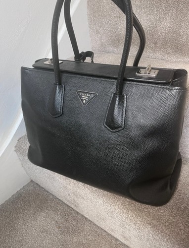 Prada bag pre - bag, pre-owned