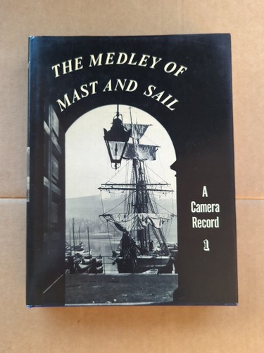 The medley mast and - mast,