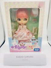 TAKARA TOMY Neo Blythe Dainty Biscuit doll Pink hair Figure