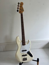 Fender MIJ Jazz Bass White - Japan E Serial No - With Stagg hard case