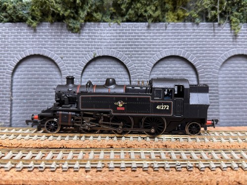 Bachmann ivatt class 2mt tank - bachmann,
