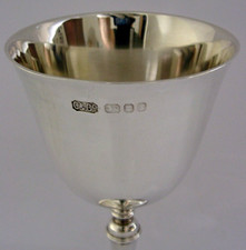HEAVY 180g MINT ENGLISH STERLING SILVER WINE GOBLET CHALICE 1966 BARWARE 120ml
