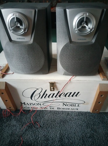 Samsung speakers silver lovely - samsung,
