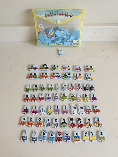 Cbeebies alphablocks 124 foam - cbeebies,