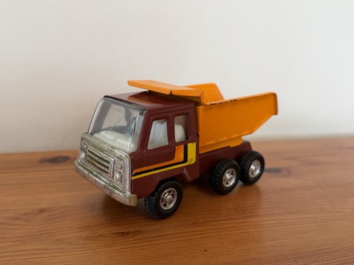 Vintage toy dump truck - ky,