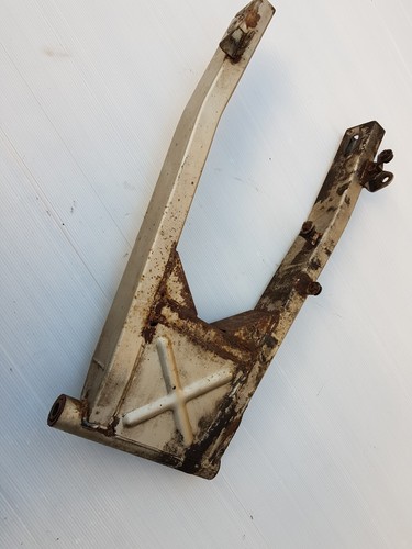 Kawasaki er500 rear swing arm - ,