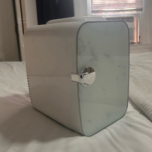 Tabletop mini fridge - tabletop,