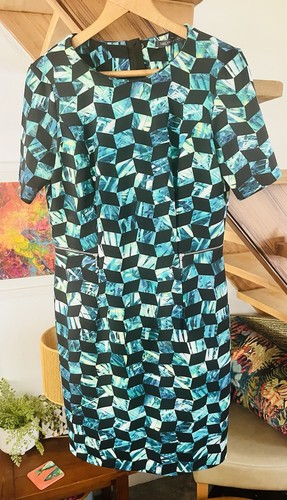 Blue black green geometric - blue,