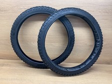 Pair Leo Cheng Shin Tyres suit