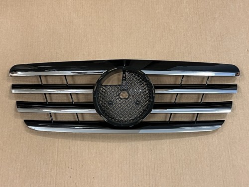 Front grille gloss black - front,