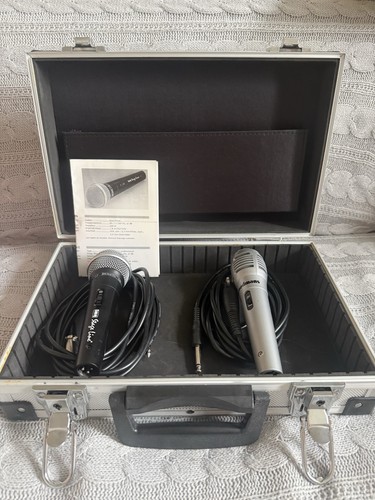 Dynamic microphones 2 xlr - +,