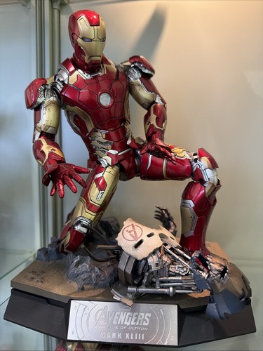 Hot toys iron - iron, xliii