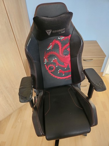 Secret lab titan gaming chair - titan,