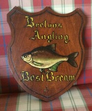 VINTAGE  BRETONS ANGLING