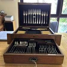 The Alexander Clark Co Ltd Welbeck Canteen Of Cutlery In Beautiful Wooden Box