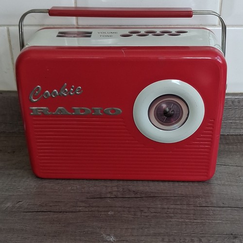Vintage style cookie radio - vintage,