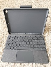 Logitech Combo Touch keyboard