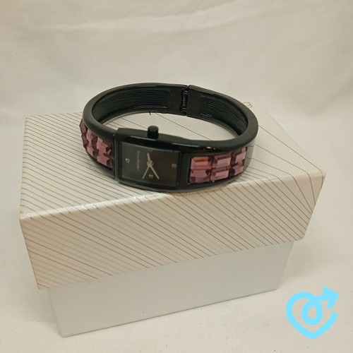 Red herring black pink - herring,