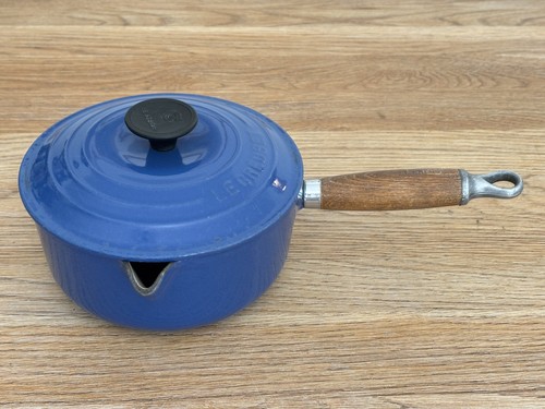 Creuset vintage blue cast - le,