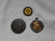 VINTAGE CYCLING BICYCLE