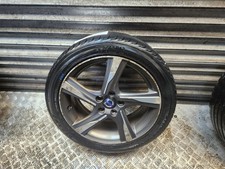 VOLVO V40 ALLOY WHEEL & TYRE
