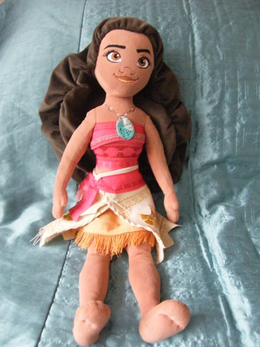 Disney store moana plush - moana, 19"