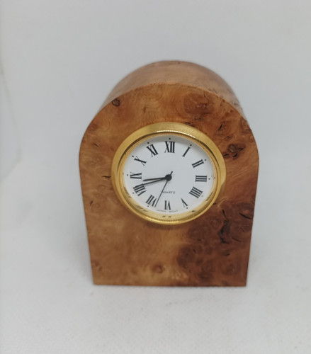 Small mantle clock - small, hand