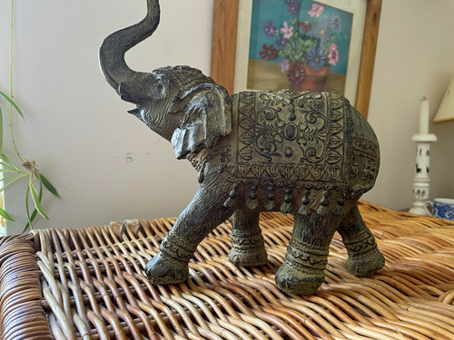 Metal elephant figurine - metal,