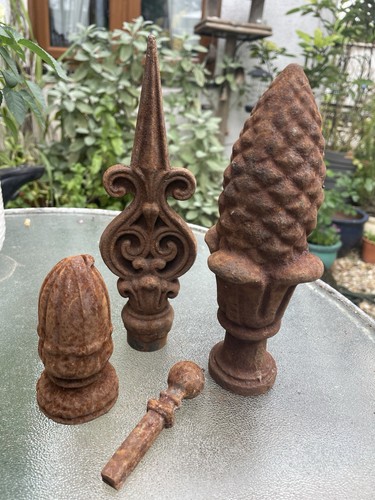 Joblot cast iron - 8”, pinecone