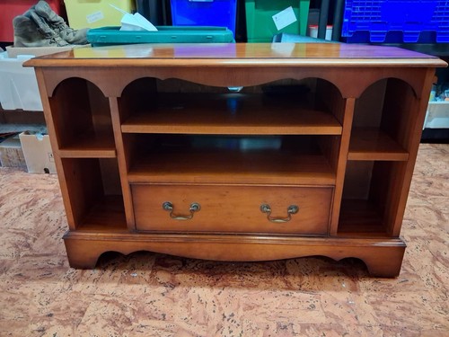 Reproduction yew wood - yew,
