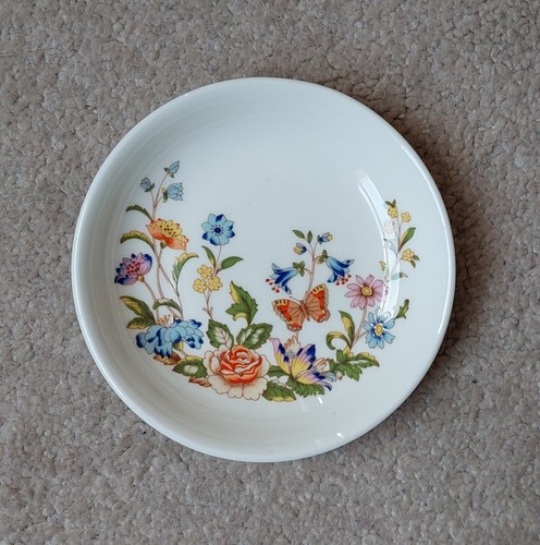 Aynsley china cottage - aynsley, garden