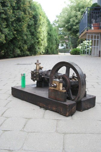 Big horizontal steam - steam, engine
