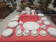 Royal Worcester Allegro 51-Piece Fine Bone China Dinner Set
