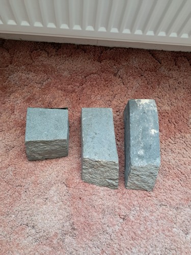 Door stop ends stone in - ends,