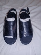 Black Fitflop Platform/Flatform Sandals Size 6 Brand New Never Worn