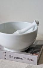Eddingtons white ceramic Professional Porcelain Pestle And Mortar, Large 8’ size