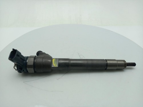 Vauxhall vivaro fuel injector - vauxhall,