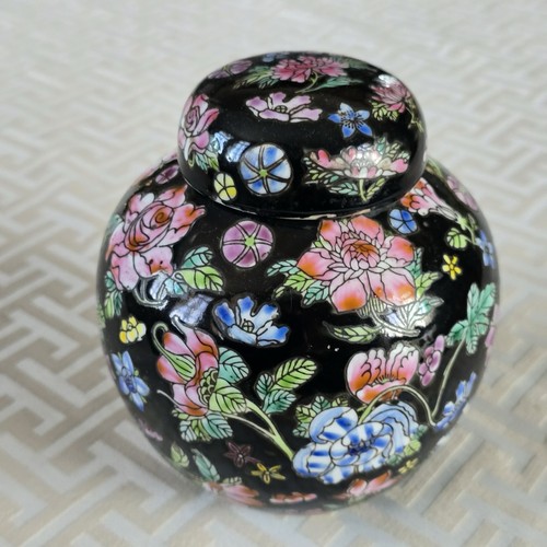 Black floral oriental style - floral,