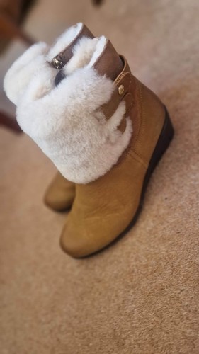 Caprice golden tan colour - , fur