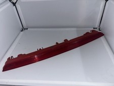 THIRD BRAKE LIGHT/ CENTER HIGH
