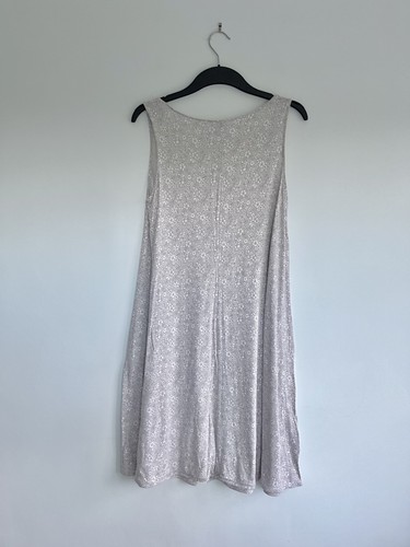 Uniqlo grey liberty floral - liberty,