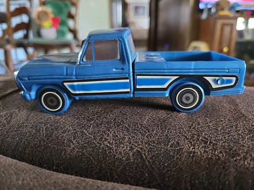 Avon vtg 1973 - vtg, ford