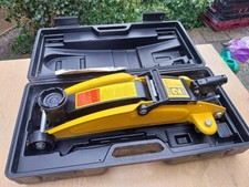 Halfords Trolley Jack 2 Tonne