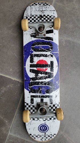 Vintage skateboard voltage - skateboard,
