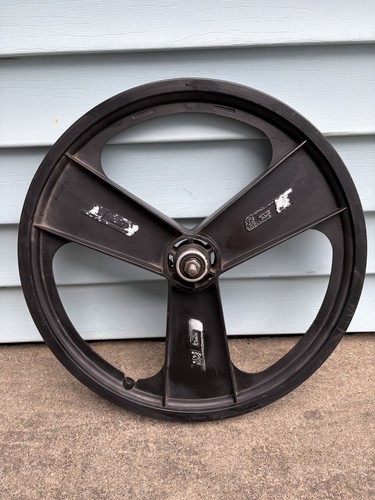 Spoke fan rear - spoke,