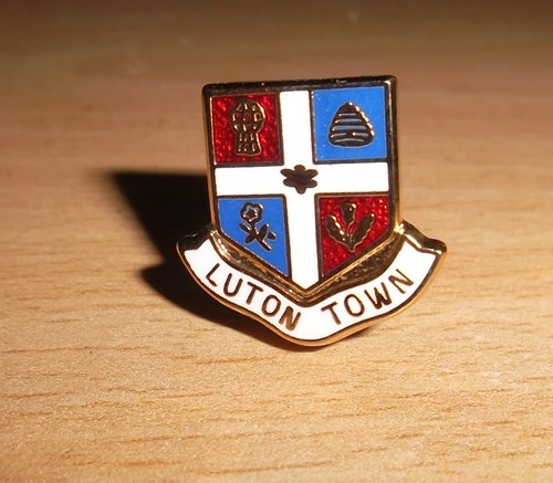 Luton town badge - luton,